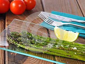 GRILLED ASPARAGUS Ã¢â¬â ESPARRAGOS A LA PLANCHA photo